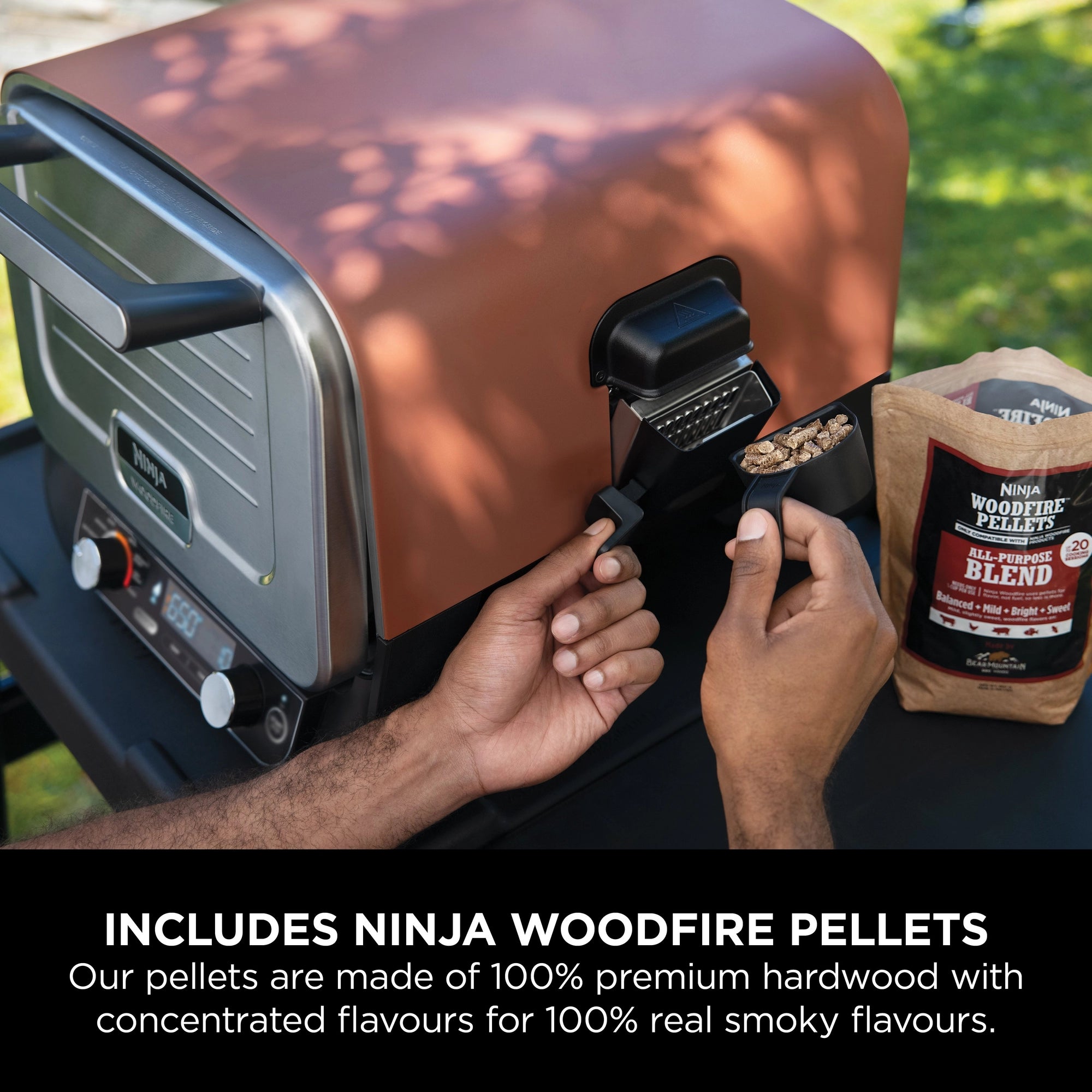 Ninja OO101UK Ninja Woodfire Outdoor Oven- Artisan Pizza Maker and BBQ Smoker - Terracotta/Steel